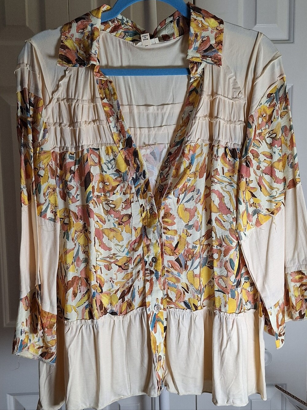 POL Floral Cream Blouse NWOT - Picture 5 of 7